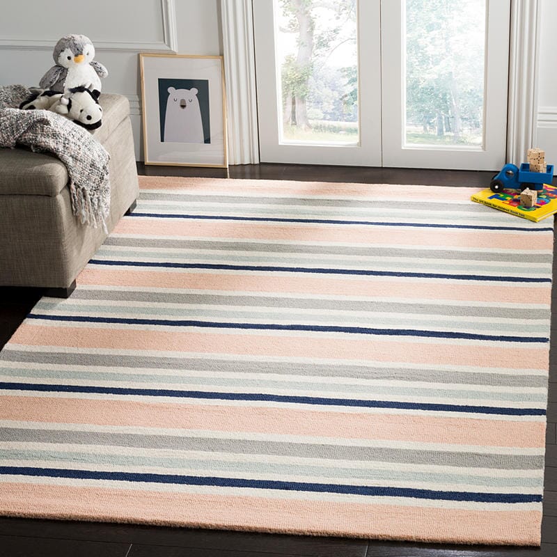 Safavieh Safavieh Kids Sfk916A Ivory / Multi Striped Area Rug