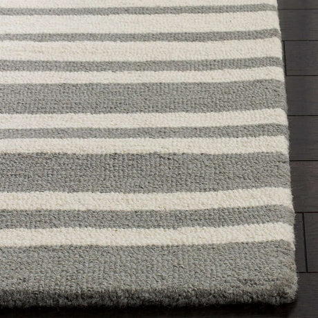 Safavieh Safavieh Kids Sfk917C Grey / Multi Rugs.