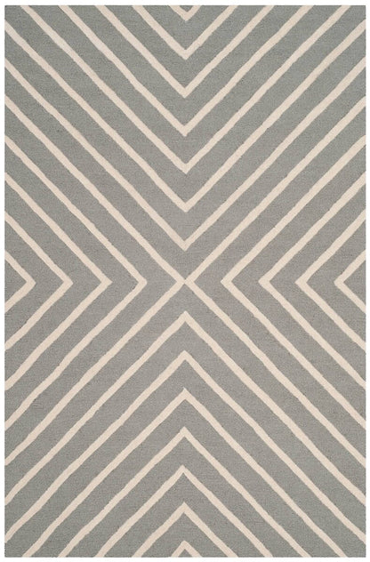 Safavieh Safavieh Kids Sfk920C Grey / Ivory Geometric Area Rug