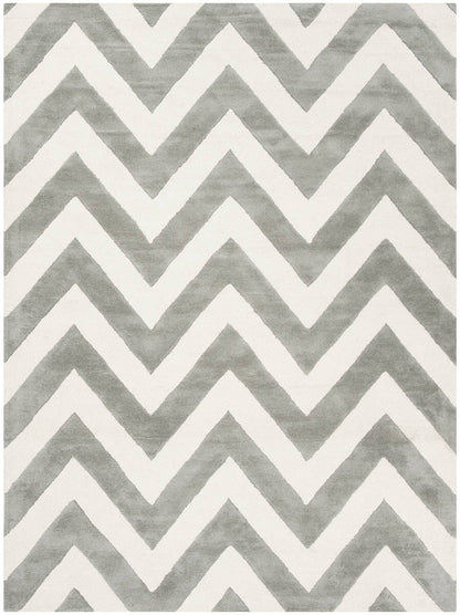 Safavieh Safavieh Kids Sfk921C Grey / Ivory Chevron Area Rug