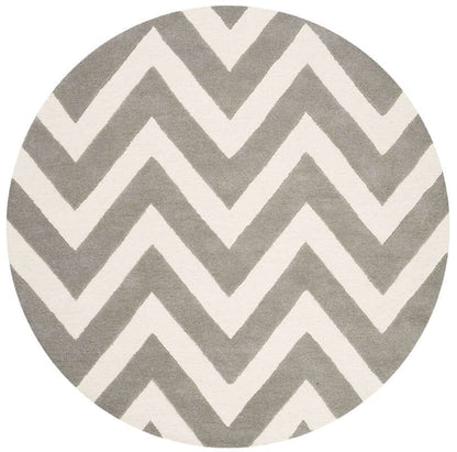 Safavieh Safavieh Kids Sfk921C Grey / Ivory Chevron Area Rug