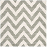 Safavieh Safavieh Kids Sfk921C Grey / Ivory Chevron Area Rug