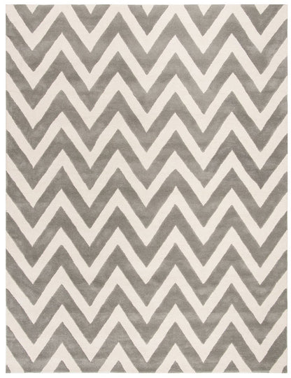 Safavieh Safavieh Kids Sfk921C Grey / Ivory Chevron Area Rug