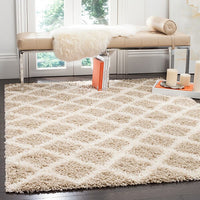 Safavieh Dallas Shag Sgd258D Beige / Ivory Geometric Area Rug