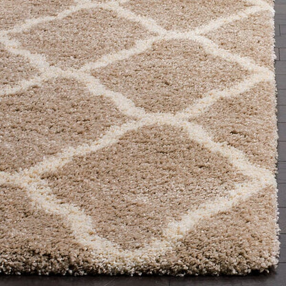 Safavieh Hudson Shag Sgh283S Beige / Ivory Geometric Area Rug