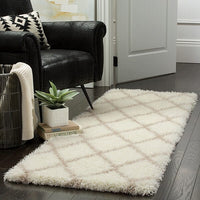 Safavieh Montreal Shag Sgm831F Ivory / Beige Geometric Area Rug