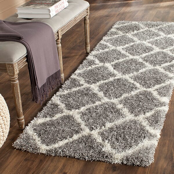 Safavieh Montreal Shag Sgm866D Grey / Ivory Geometric Area Rug