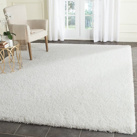 Safavieh Santa Monica Shag Sgn725-1010 White Rugs.