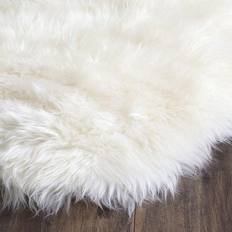 Safavieh Sheepskin Shag Shs121A White Rugs.