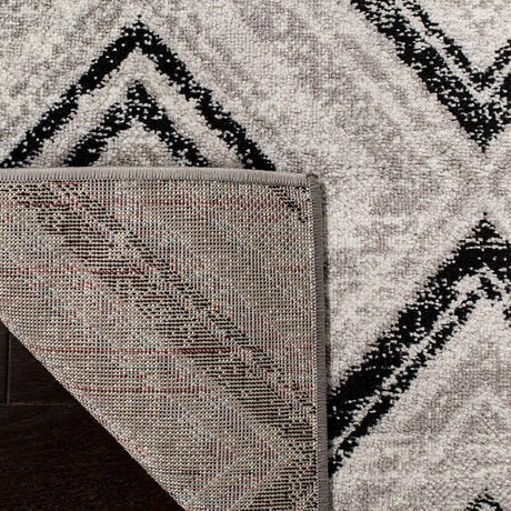 Safavieh Skyler Sky120J Grey / Black Rugs.