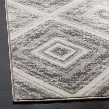 Safavieh Skyler Sky120K Grey / Ivory Geometric Area Rug