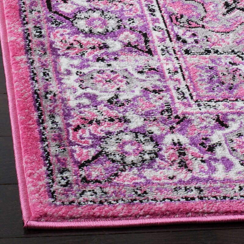 Safavieh Skyler Sky126N Pink / Ivory Vintage / Distressed Area Rug