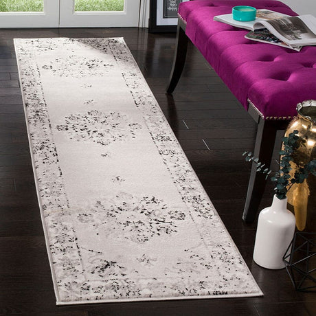 Safavieh Skyler Sky169K Grey / Ivory Rugs.