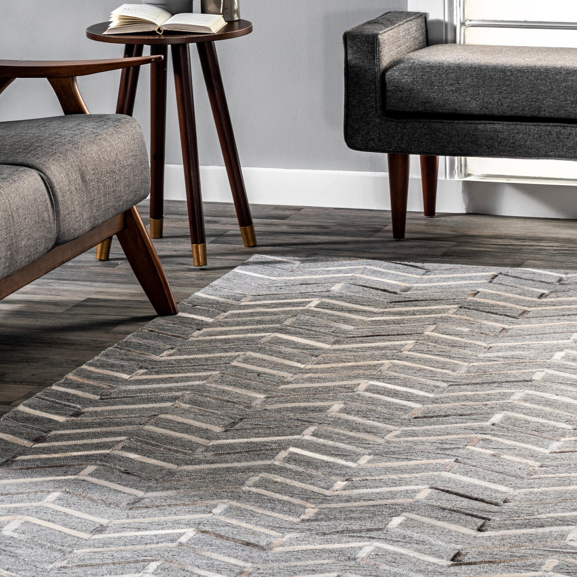 Nuloom Jacqui Leather Blend Chevron Nja3605A Gray Area Rug