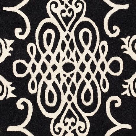 Safavieh Soho Soh120A Black / Ivory Rugs.