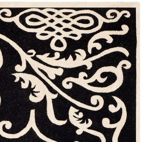 Safavieh Soho Soh120A Black / Ivory Rugs.