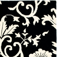 Safavieh Soho Soh212A Black / Ivory Floral / Country Area Rug