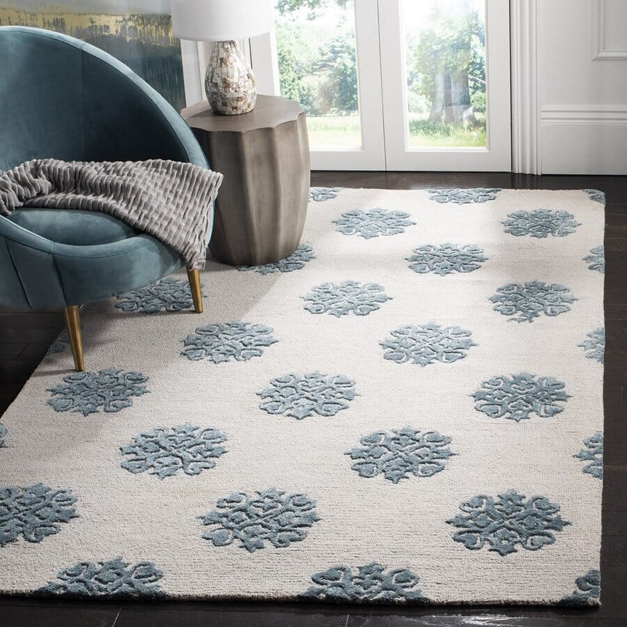 Safavieh Soho Soh213A Ivory / Light Blue Geometric Area Rug