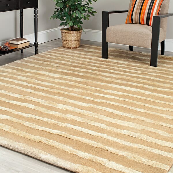 Safavieh Soho Soh519B Beige / Gold Striped Area Rug