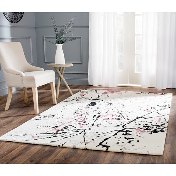 Safavieh Soho Soh529A Ivory / Purple Geometric Area Rug