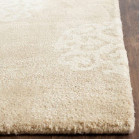 Safavieh Soho Soh724B Beige / Ivory Geometric Area Rug