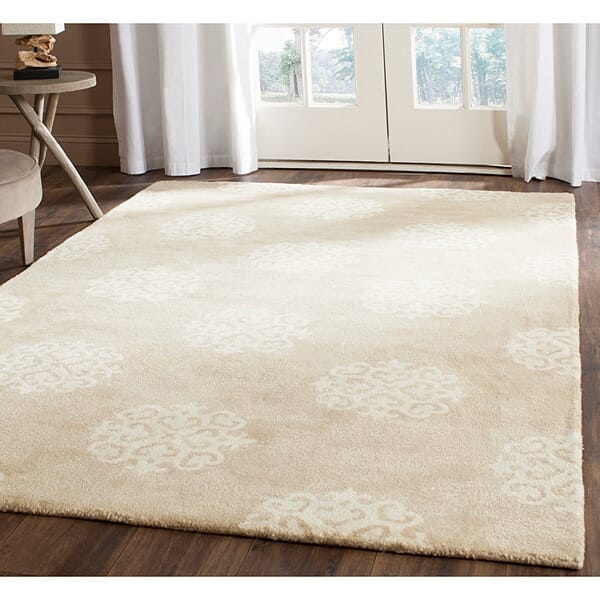 Safavieh Soho Soh724B Beige / Ivory Geometric Area Rug