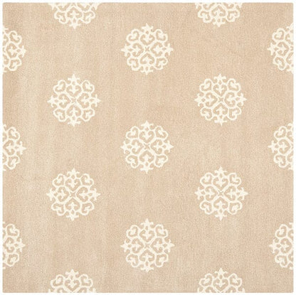 Safavieh Soho Soh724B Beige / Ivory Geometric Area Rug