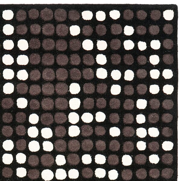 Safavieh Soho Soh726A Black / White Area Rug