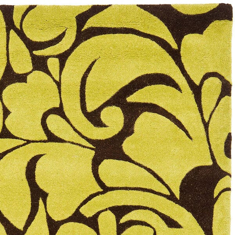 Safavieh Soho Soh759A Brown / Green Rugs.