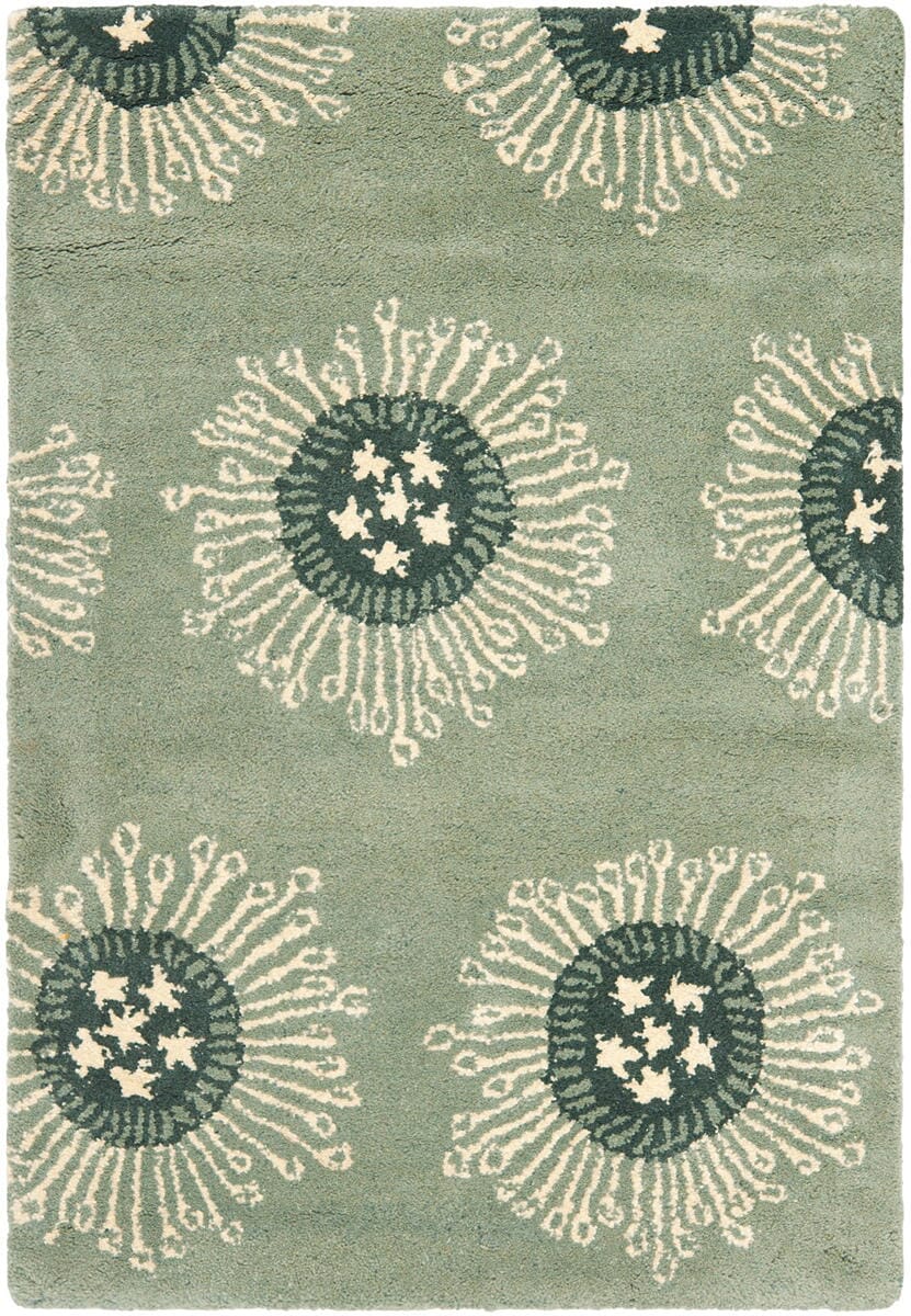 Safavieh Soho Soh852B Light Blue / Multi Rugs.