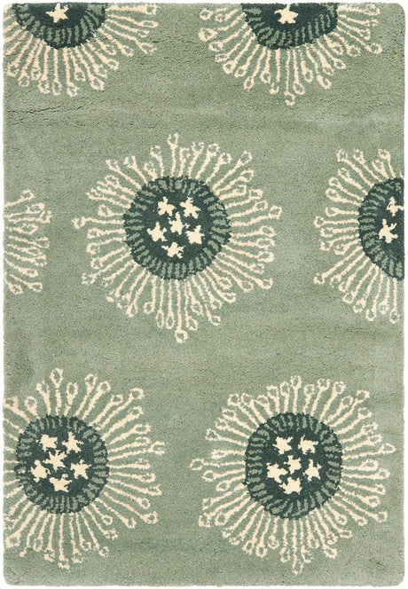 Safavieh Soho Soh852B Light Blue / Multi Rugs.