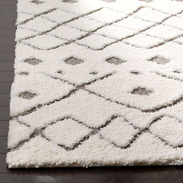 Safavieh Sparta Shag Spg510C Ivory / Grey Moroccan Area Rug