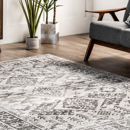 AreaRugs.com Wavaj Nwa1284A Gray Area Rug