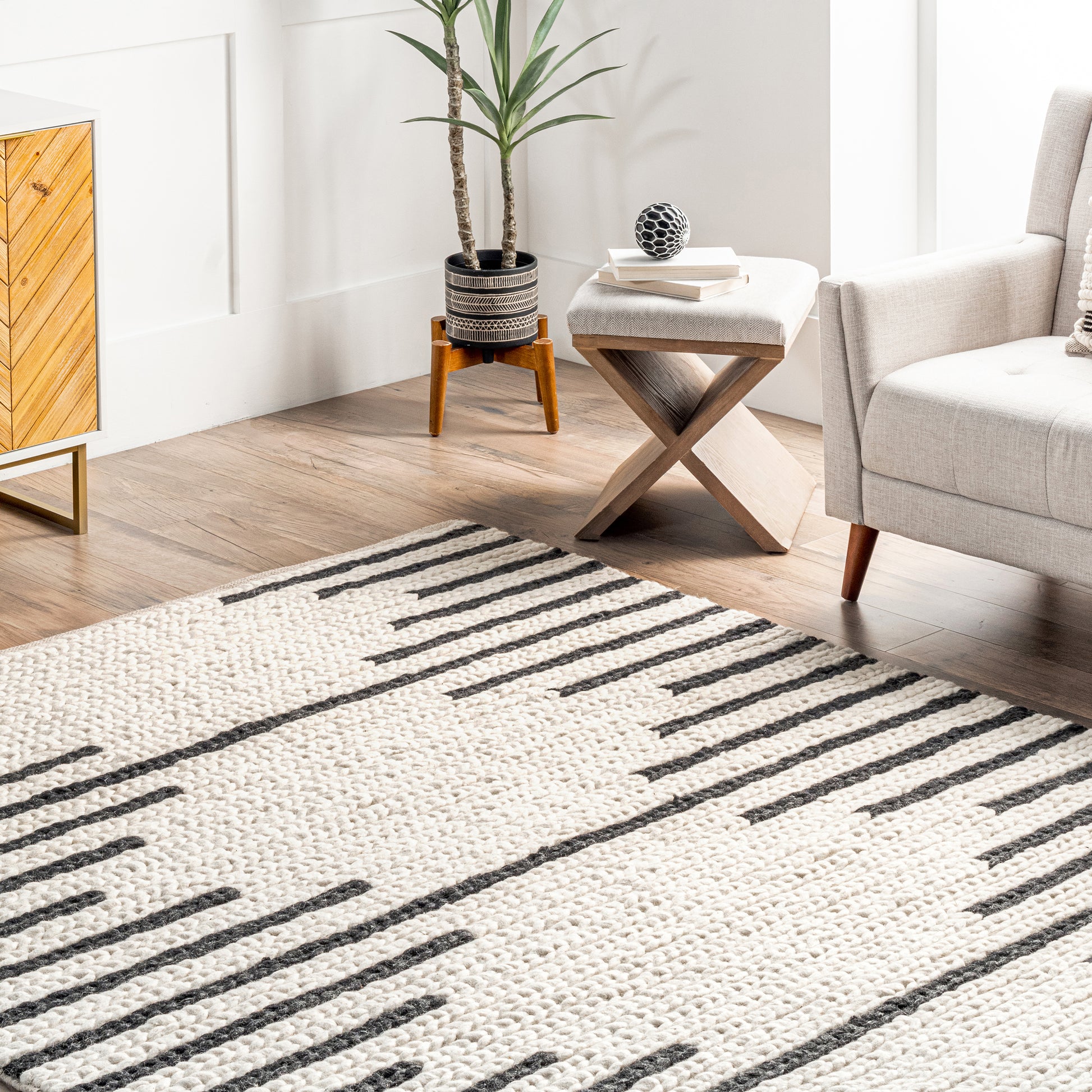 Nuloom Sofia Nso1644A Ivory Area Rug