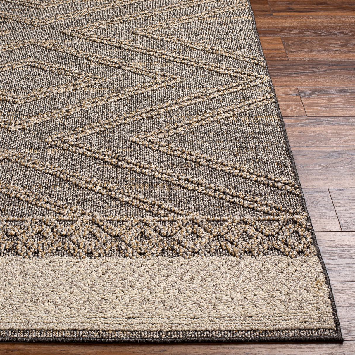 Surya Sarasota Sso-2301 Black, Taupe Rug.