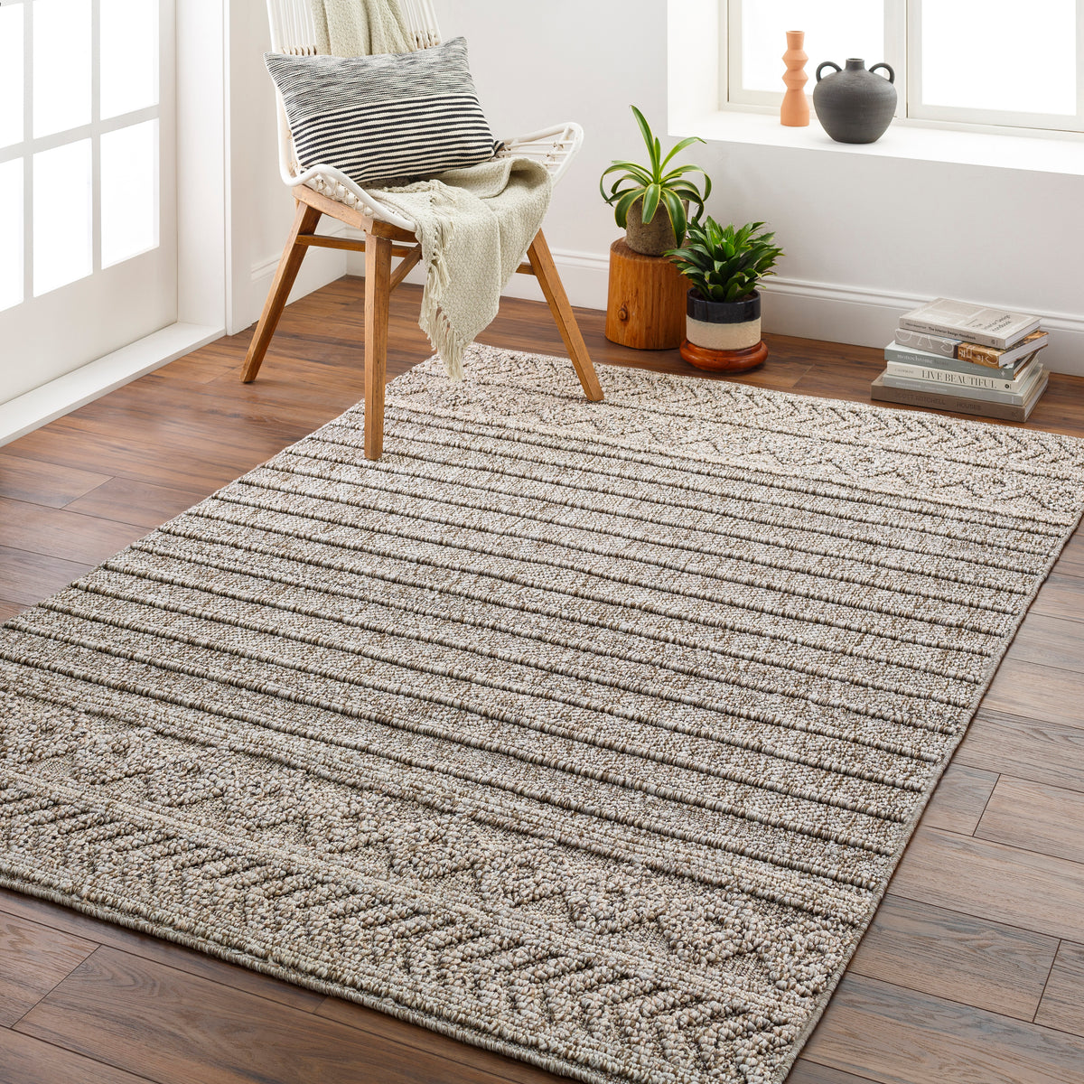Surya Sarasota Sso-2303 Tan, Black Rug.