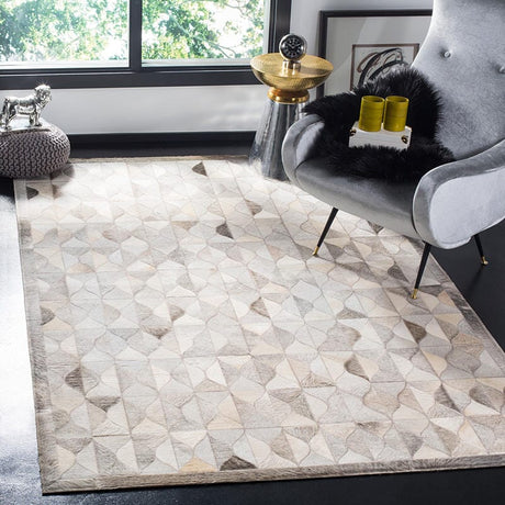 Safavieh Studio Leather Stl224F Grey / Ivory Rugs.