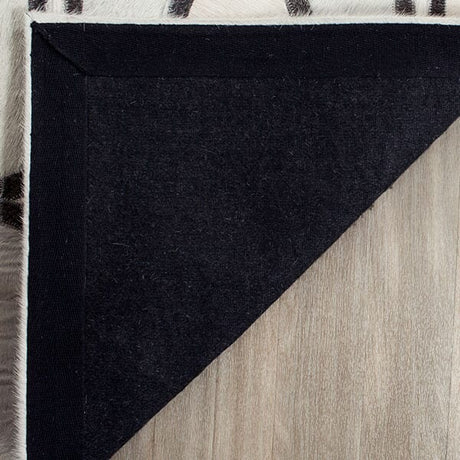 Safavieh Studio Leather Stl662A Ivory / Grey Rugs.