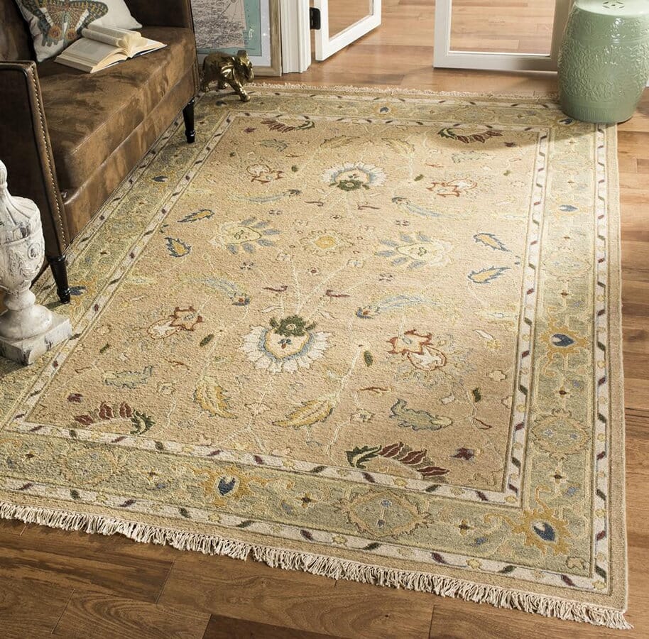 Safavieh Sumak sum415a Taupe / Green Rugs.