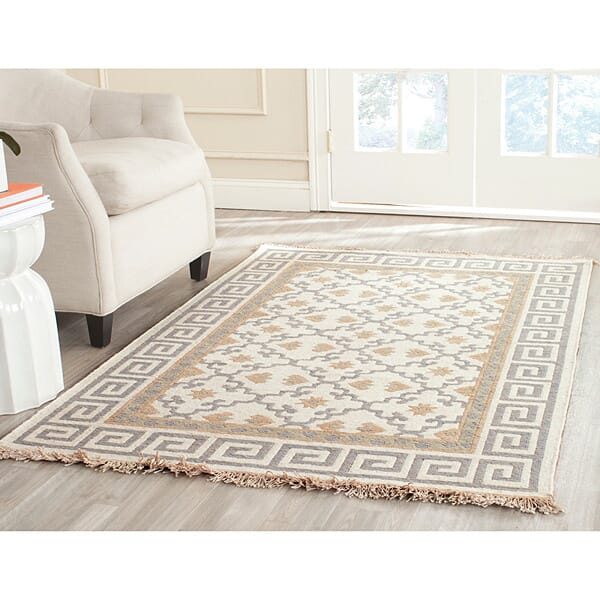 Safavieh Sumak Sum442A Ivory / Grey Rugs.