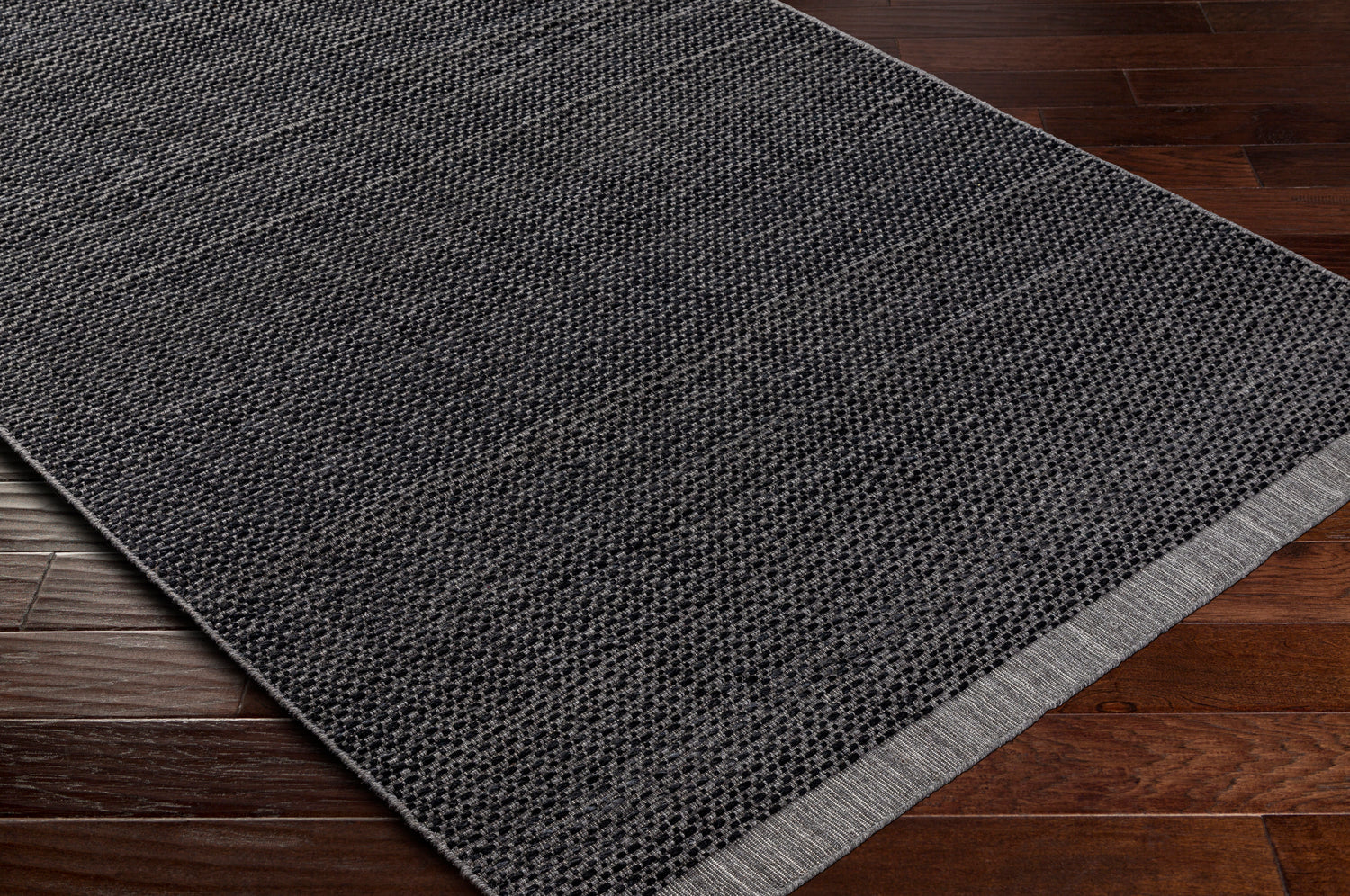Surya Sycamore Syc-2304 Black, Charcoal Rug.
