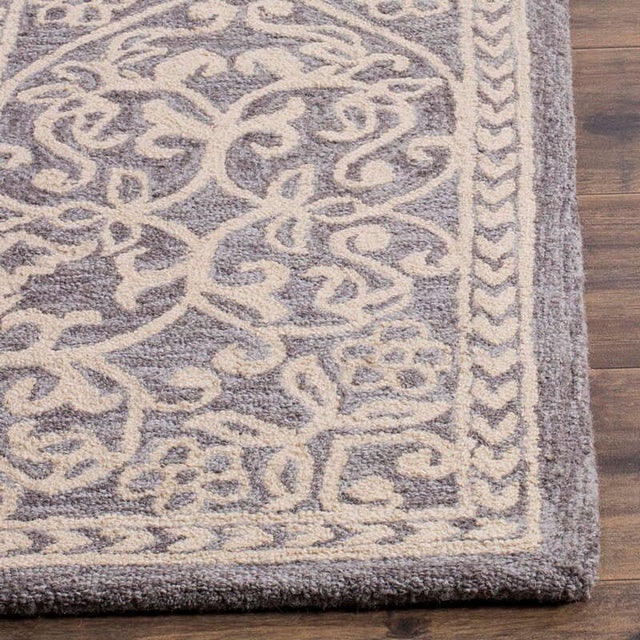 Safavieh Suzani Szn101A Grey / Beige Rugs.