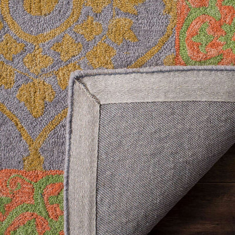 Safavieh Suzani Szn105A Orange / Silver Rugs.