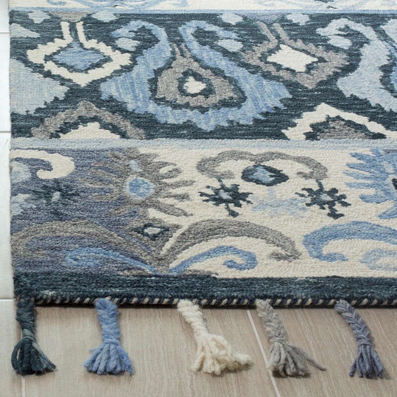 Safavieh Suzani Szn208A Blue / Ivory Moroccan Area Rug