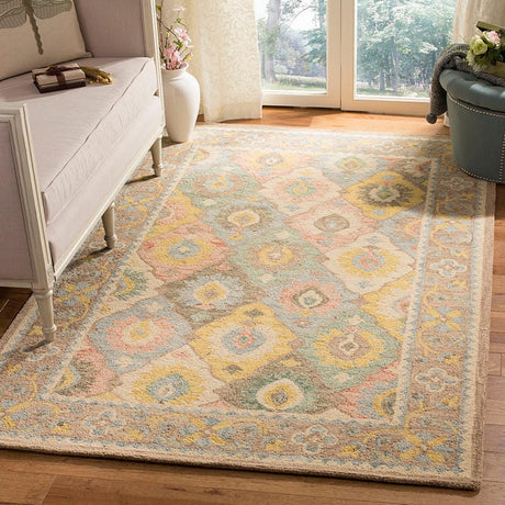 Safavieh Suzani Szn317A Ivory / Multi Rugs.
