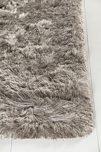 Chandra Teagan Tea44800 Silver Shag Area Rug