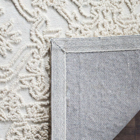 Safavieh Trace Trc102C Ivory Rug.