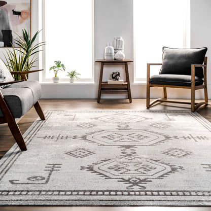 AreaRugs.com Wavaj Nwa1276B Light Gray Area Rug