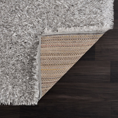 United Weavers Aubrey Rose Silver (3100-61071) Rug.