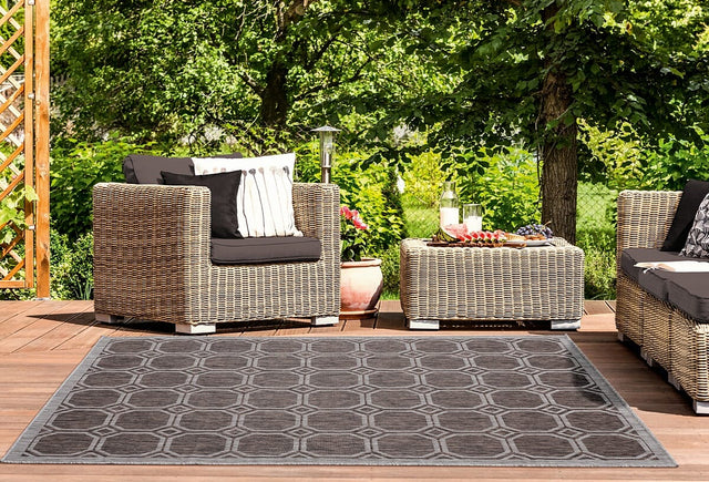 United Weavers Augusta Balos Brown (3900-10650) Rugs.
